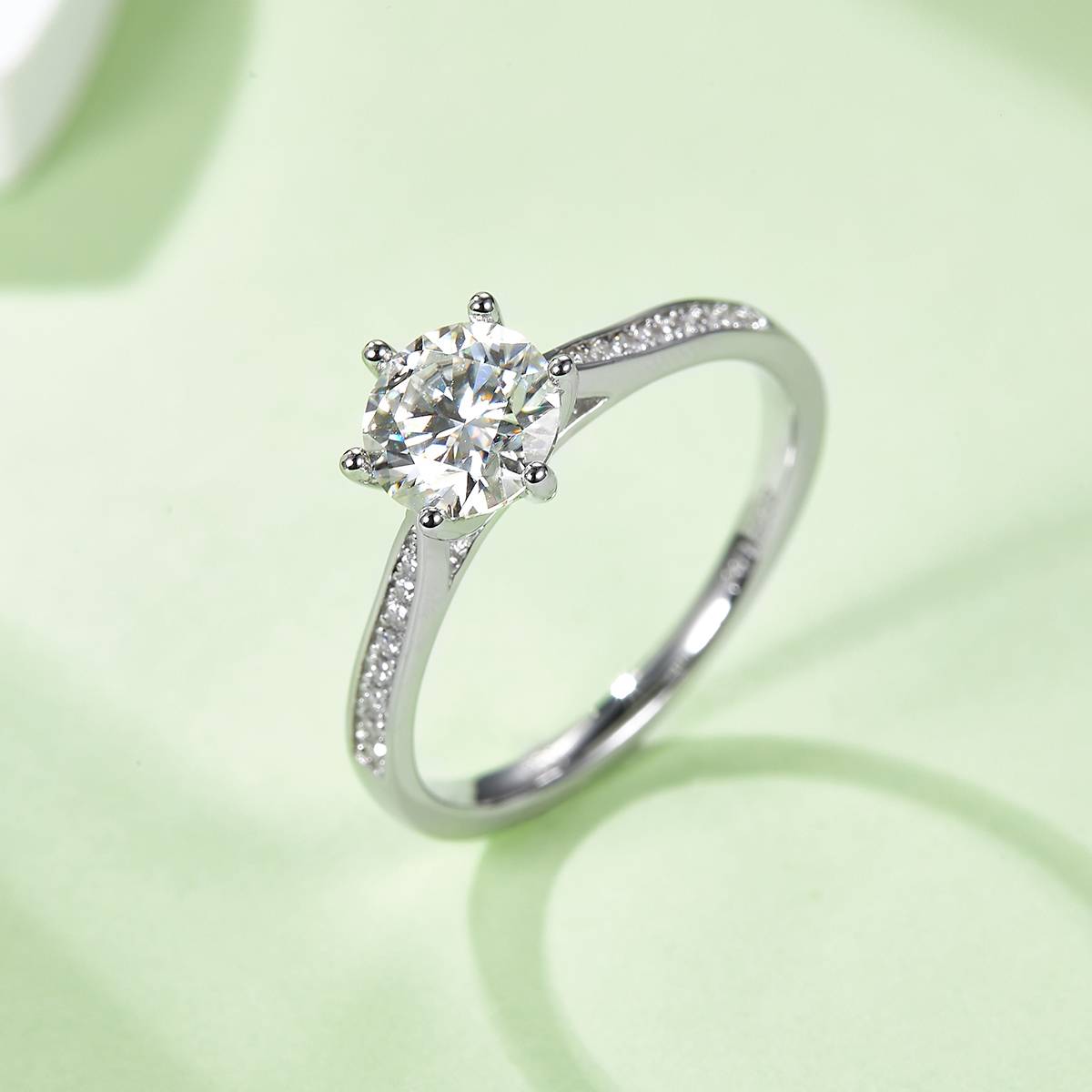 Straight arm micro inlaid six claw S925 silver plated platinum Moissanite women's ring 1 carat D-grade